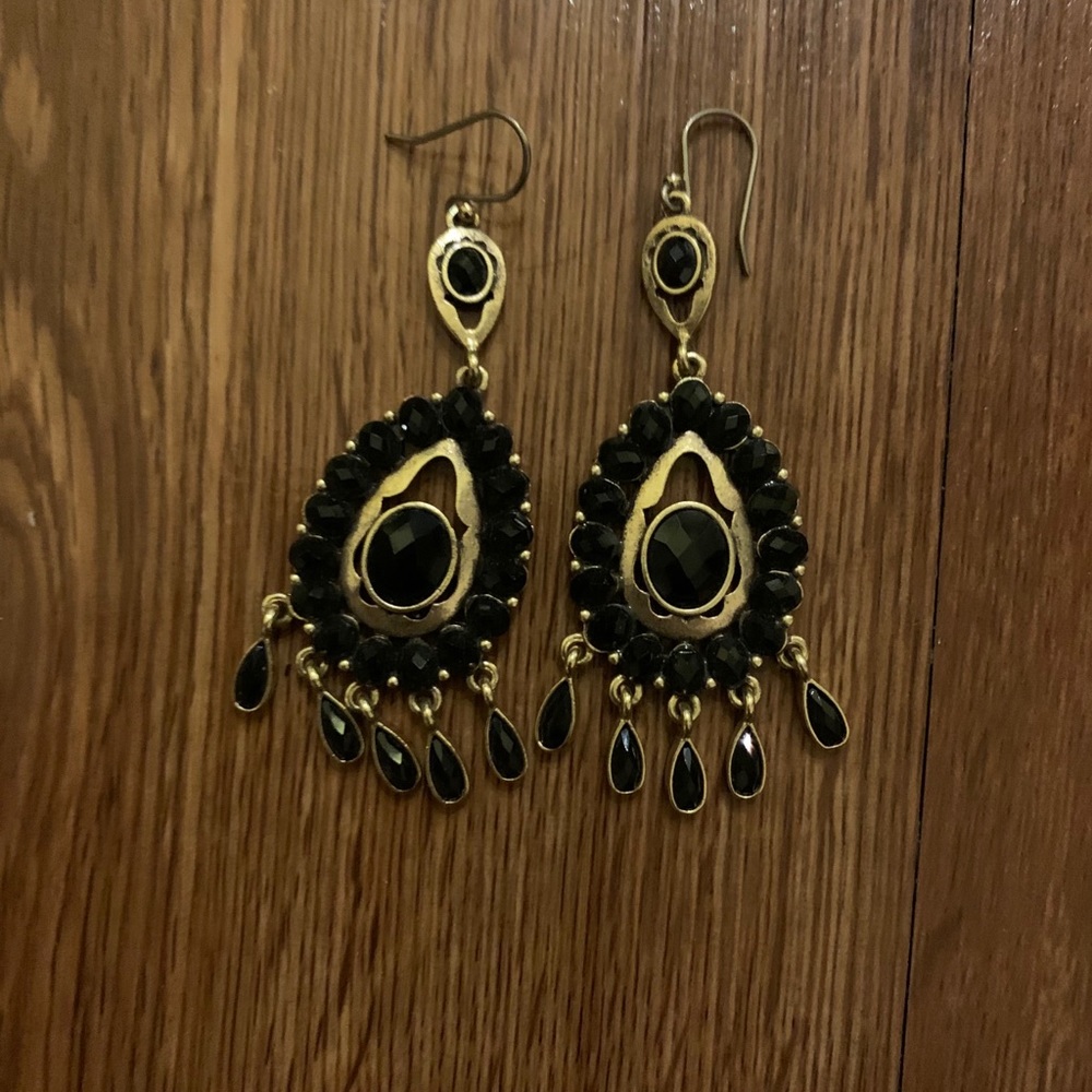 Dangle earrings